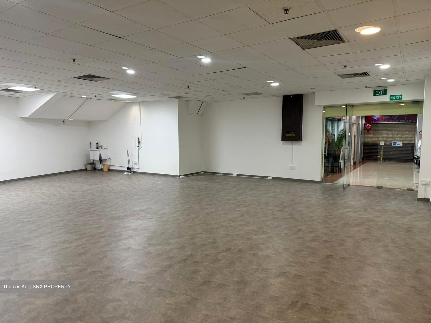 Fu Lu Shou Complex (D7), Retail #540551581